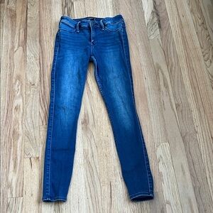 Abercrombie & Fitch Dark Blue Skinny Jeans